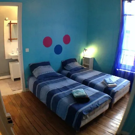 Apartment Ribot Paris