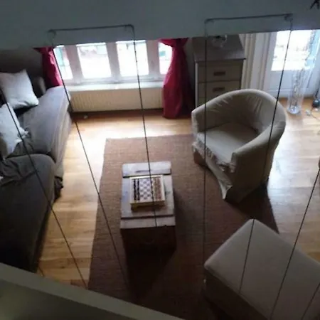 Ribot Apartment *